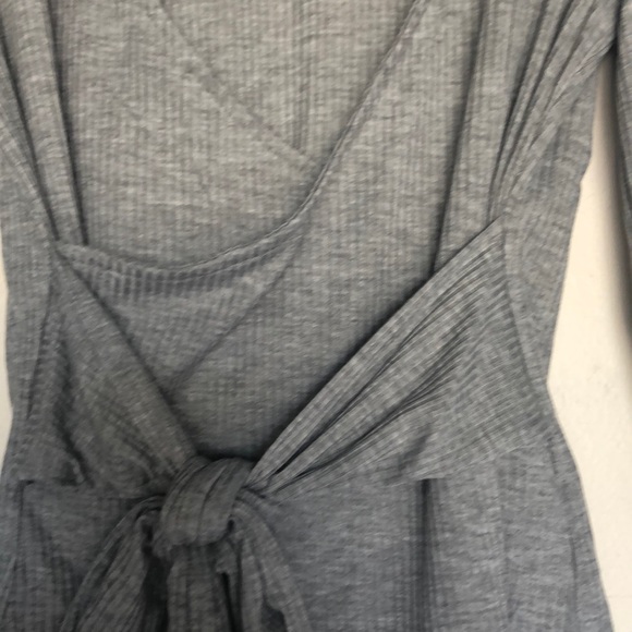 Grey wrap sweater with tie - Picture 8 of 8